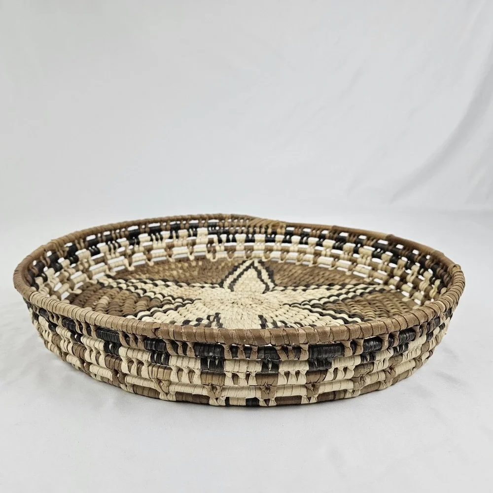N/A vintage basket